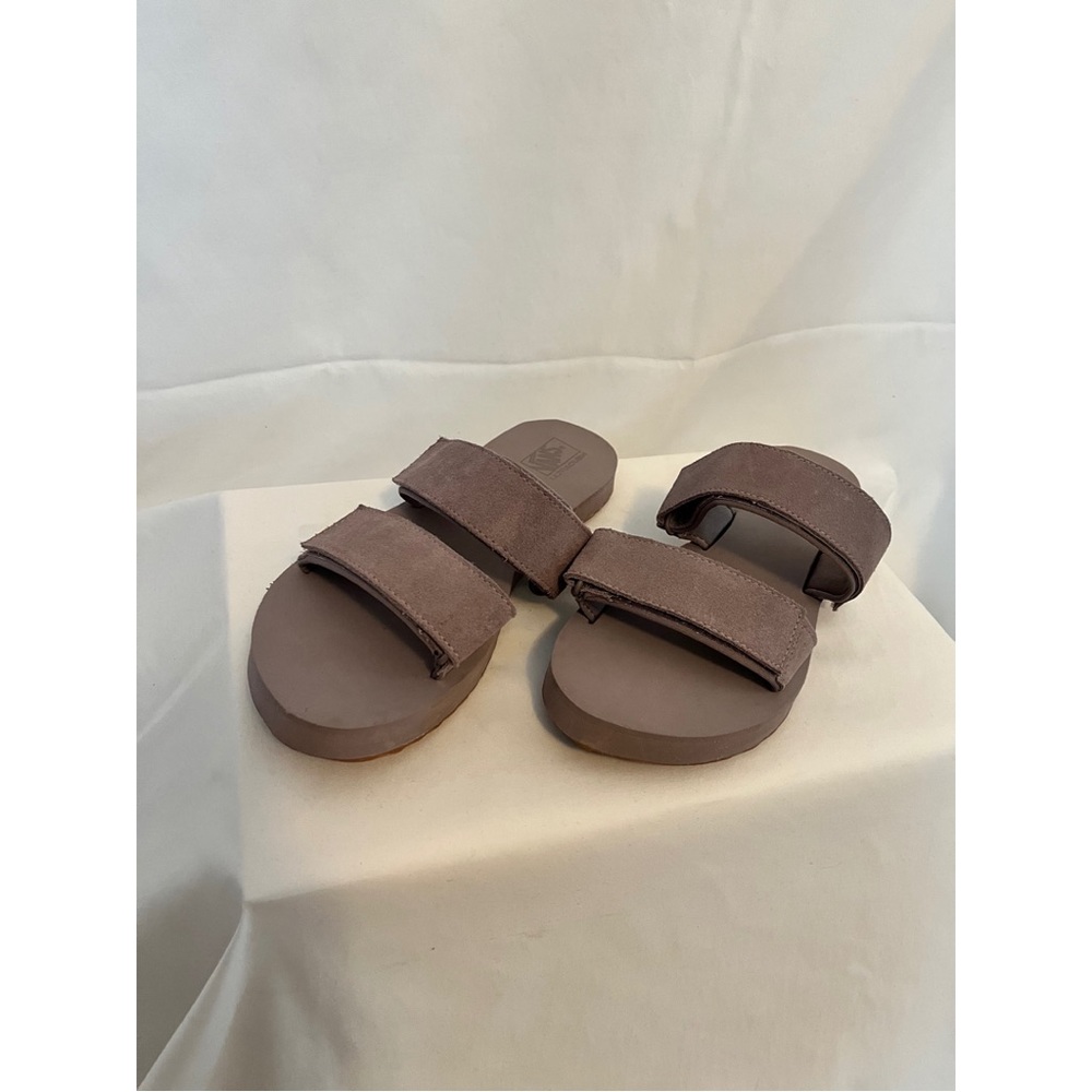 Vans Lilac Cayucas Velcro Suede Slides Size 9 (fit large)